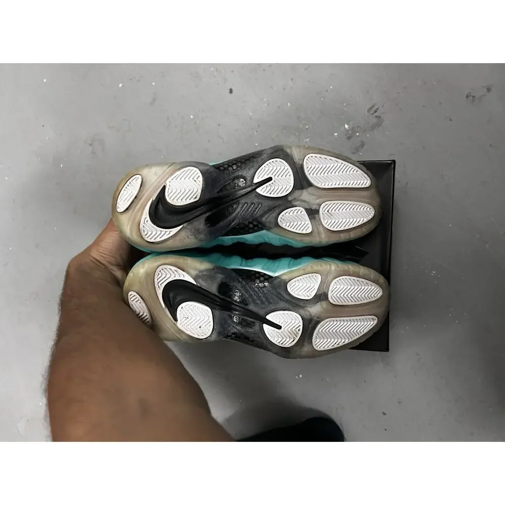 Size 9.5 - Nike Air Foamposite Pro Island Green